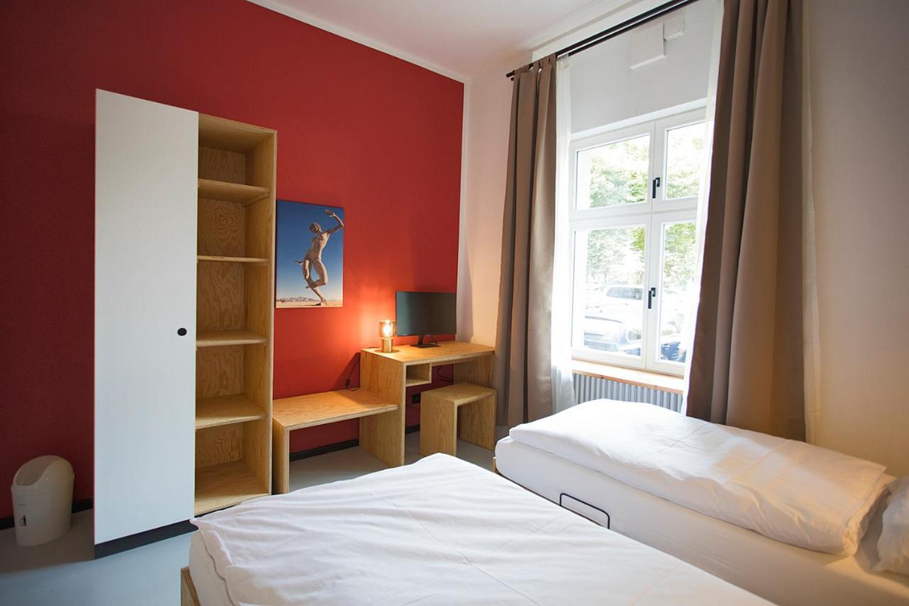 Double or Twin Room Bathroom